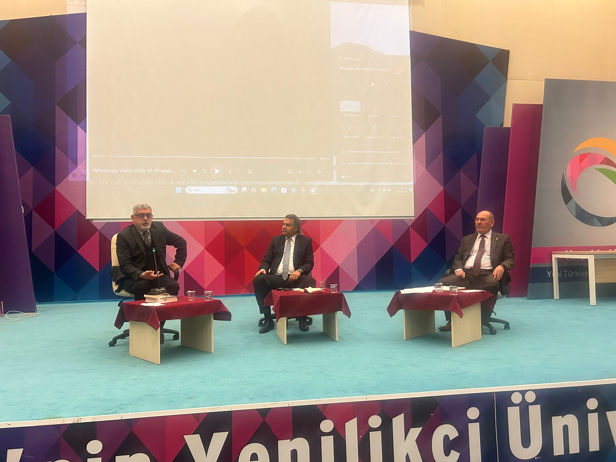 Cumhuriyetimizin 102. Yılı Tarih Bölümümüzde Düzenlenen Panelle Kutlandı